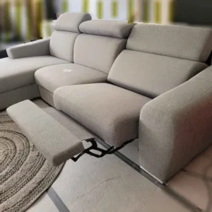 Canapé d’occasion gris clair avec relax électrique en excellent état showroom Suisse